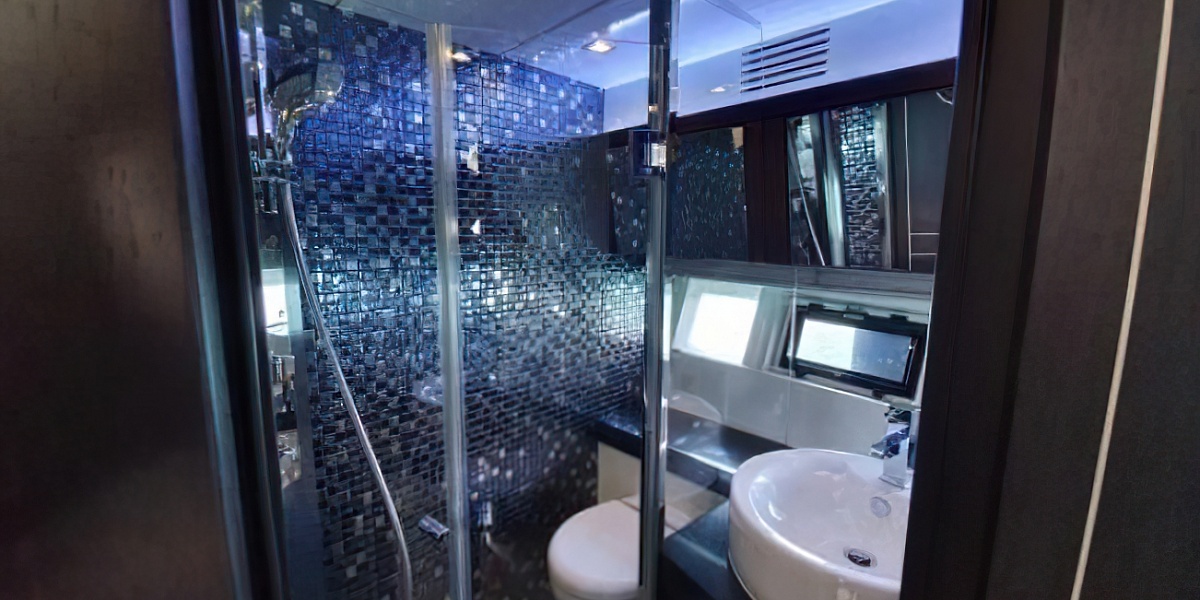 Продается моторная яхта Galeon 700 Skydeck